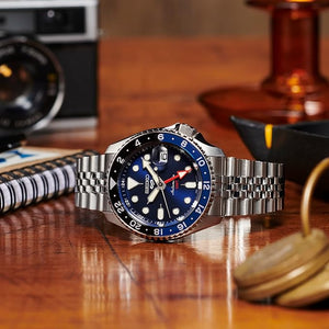 SEIKO 5 SPORTS SKX "SPORTS STYLE" GMT SILVER & BLUE MEN WATCH SBSC003