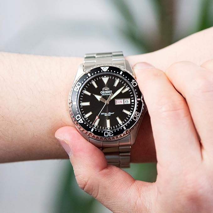 ORIENT MAKO AUTOMATIC DIVERS SILVER & BLACK MEN WATCH RN-AA0001B