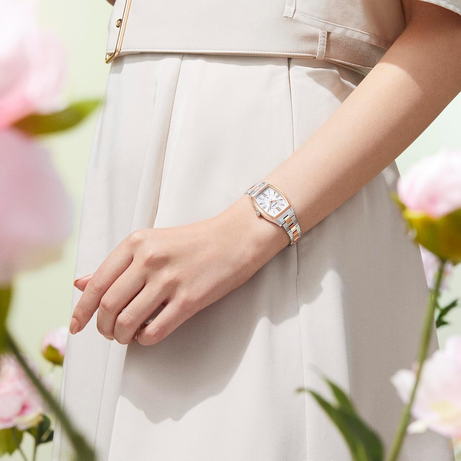 SEIKO LUKIA GROW SOLAR RADIO WAVE SILVER & PINK GOLD WOMEN WATCH SSVW230