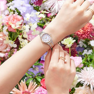 SEIKO LUKIA GROW SOLAR RADIO 2025 SS MAIN SERIES SILVER & GOLD WOMEN WATCH SSQW092