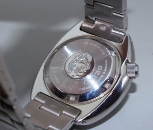 SEIKO PROSPEX GREAT WHITE SHARK KANJI DATE MEN WATCH (LIMITED MODEL) SBDY031