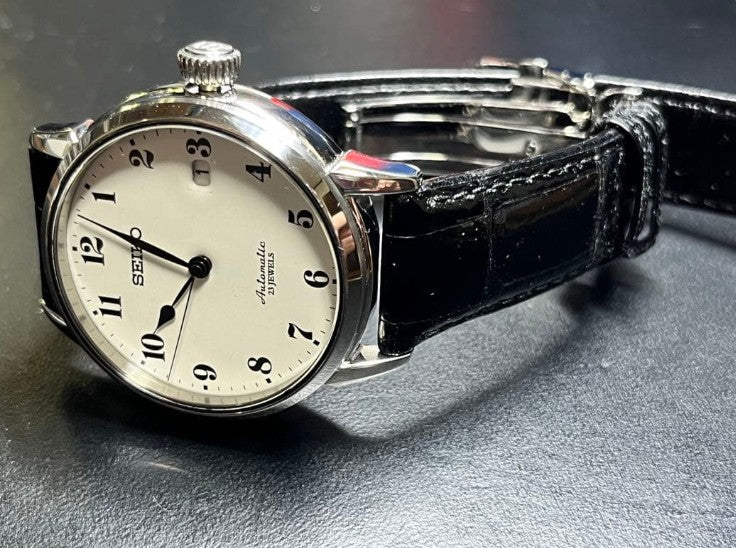 SEIKO PRESAGE PRESTIGE LINE MECHANICAL SAPPHIRE GLASS MEN WATCH (DISCONTINUED) SARX027