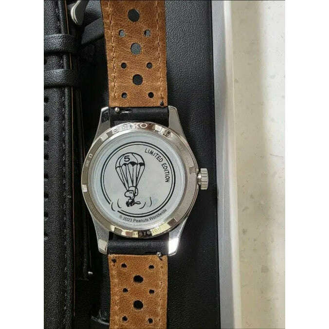 Seiko 5 Sports Peanuts White Dial Leather Band Snoopy Men Watch
