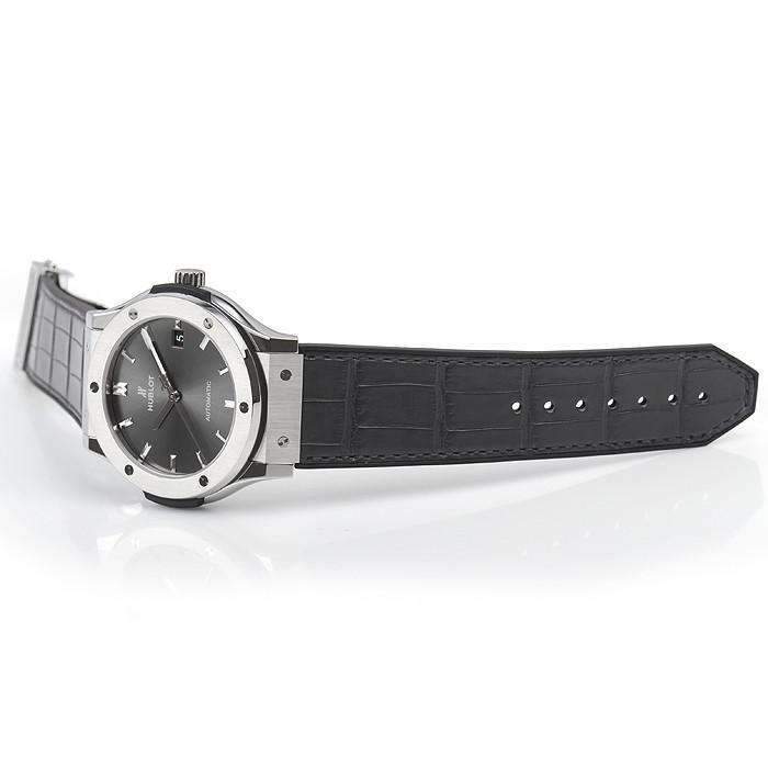  Hublot Classic Fusion Black Dial Black Rubber Mens